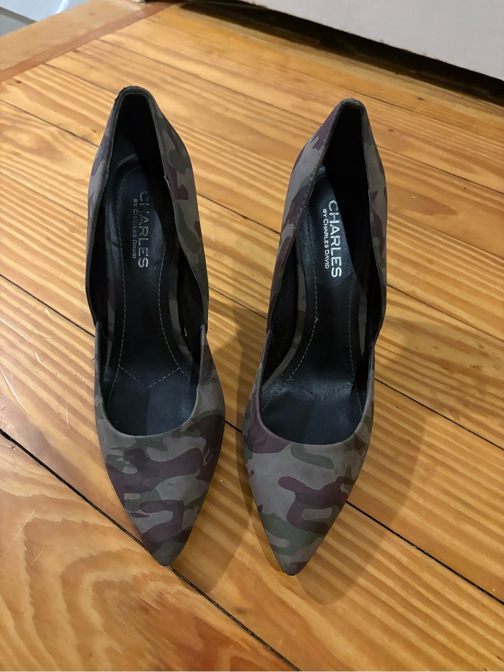 CHARLES by Charles David Camouflage Pointed-Toe Pumps in Green and Brown